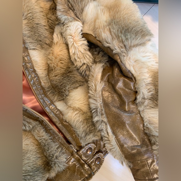 1970s Faux Fur Bomber Jacket - Picture 7 of 15